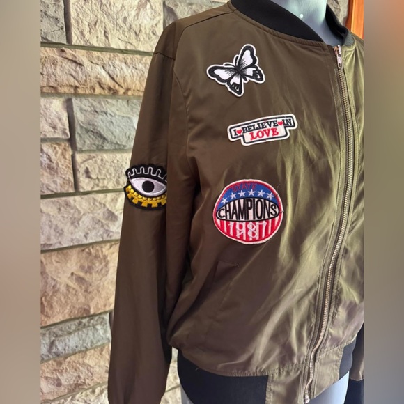 Light Patchwork Vest/Jacket in khaki 🖤 - Picture 3 of 3